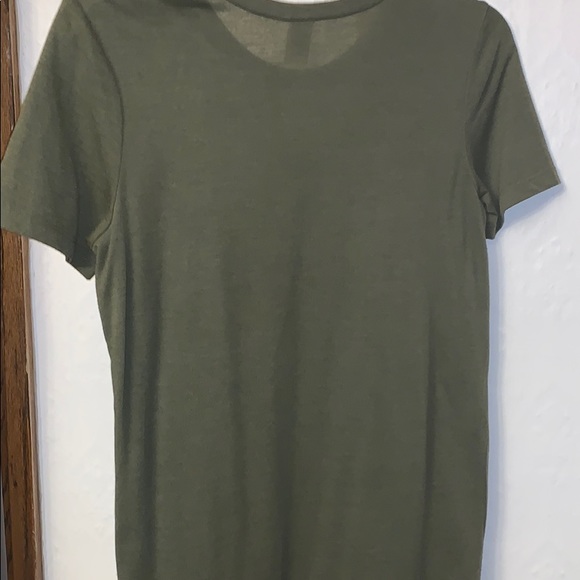 A GREEN TOP. - Picture 2 of 2